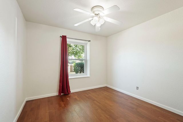 1321 White Owl Ln, Stockton, CA 95215