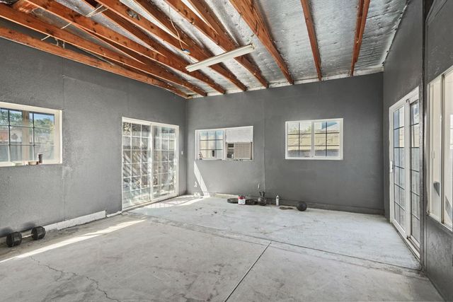 1321 White Owl Ln, Stockton, CA 95215