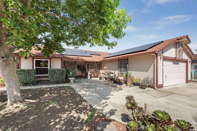 1321 White Owl Ln, Stockton, CA 95215
