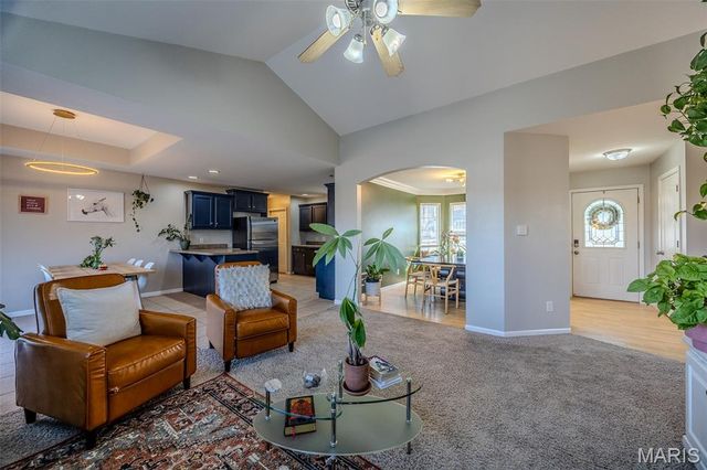 115 Lakeview Court, St Robert, MO 65584