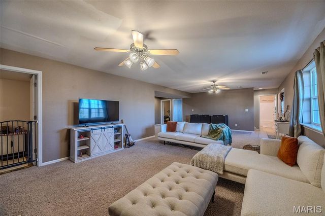 115 Lakeview Court, St Robert, MO 65584