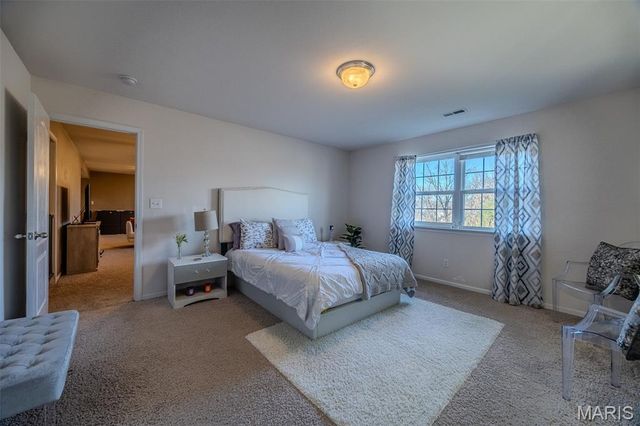 115 Lakeview Court, St Robert, MO 65584