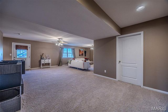 115 Lakeview Court, St Robert, MO 65584