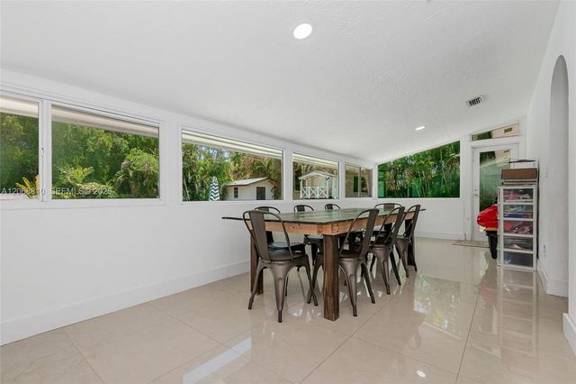18145 SW 95th Court, Palmetto Bay, FL 33157