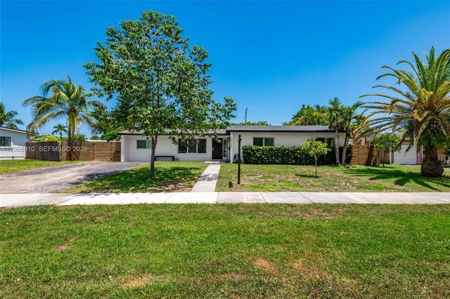 18145 SW 95th Court, Palmetto Bay, FL 33157