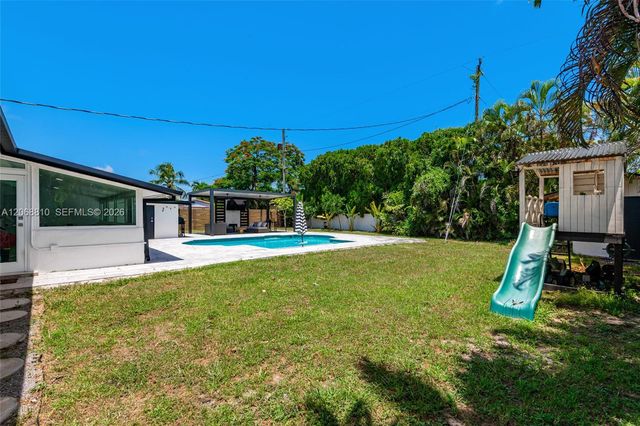 18145 SW 95th Court, Palmetto Bay, FL 33157