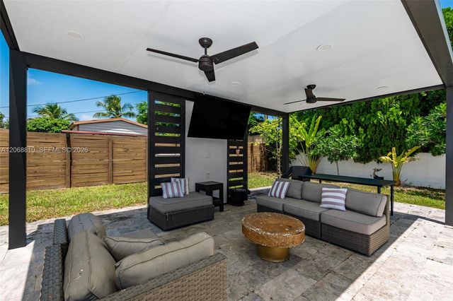 18145 SW 95th Court, Palmetto Bay, FL 33157