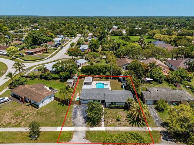 18145 SW 95th Court, Palmetto Bay, FL 33157