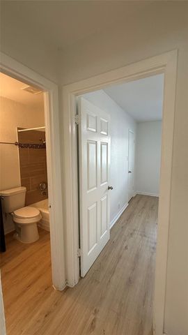 2401 Manor RD 126, Austin, TX 78722