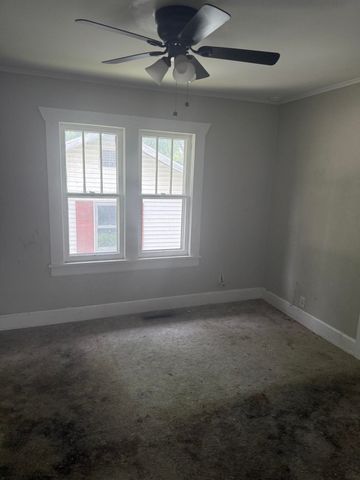 917 W Chicago Street, Springfield, MO 65803