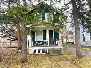 9524 Nelson Avenue, Cleveland, OH 44105