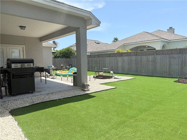 15901 Cozumel Dr, Corpus Christi, TX 78418