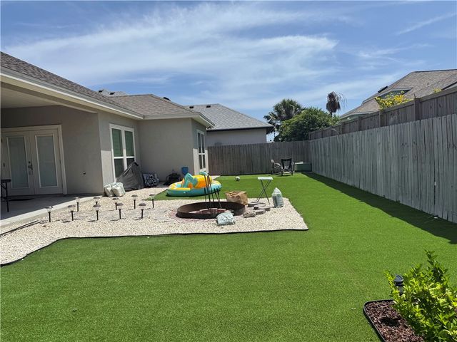 15901 Cozumel Dr, Corpus Christi, TX 78418