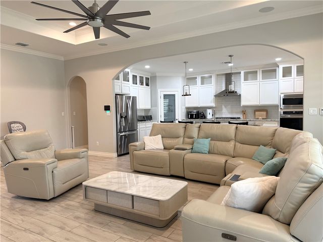 15901 Cozumel Dr, Corpus Christi, TX 78418