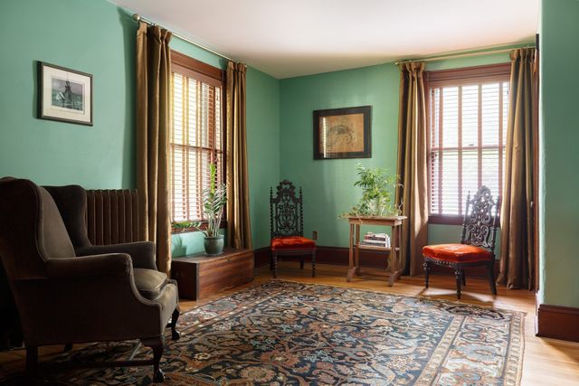 3 Moultrie St, Boston, MA 02124