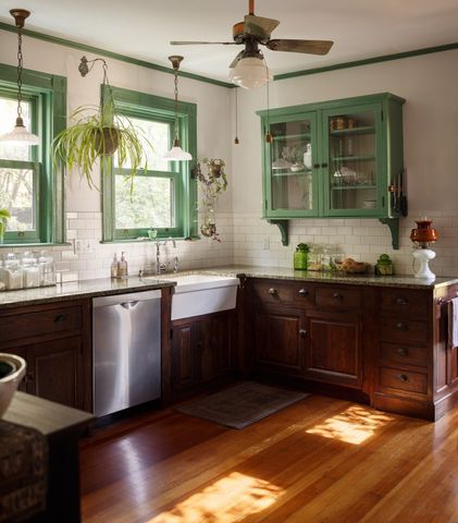 3 Moultrie St, Boston, MA 02124