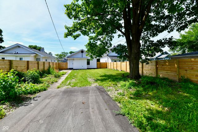 1550 Hoefgen Street, Indianapolis, IN 46203