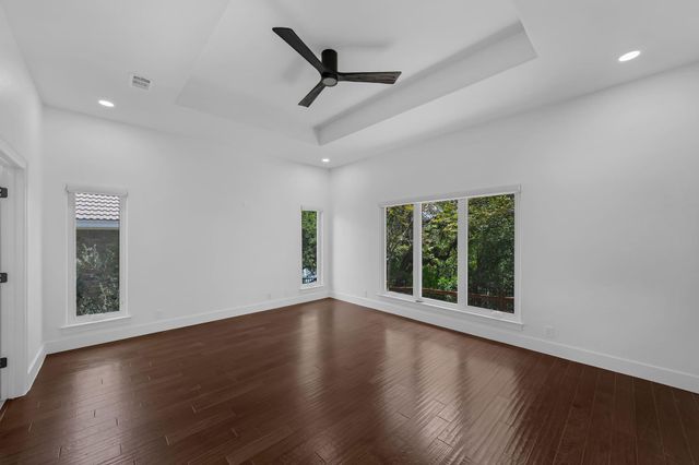414 New Lido DR, Lakeway, TX 78734