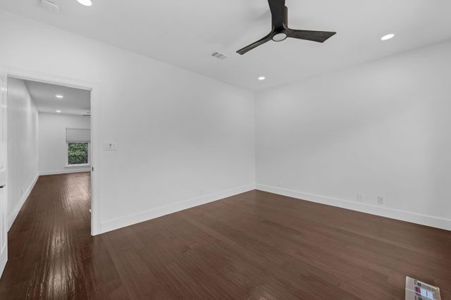 414 New Lido DR, Lakeway, TX 78734