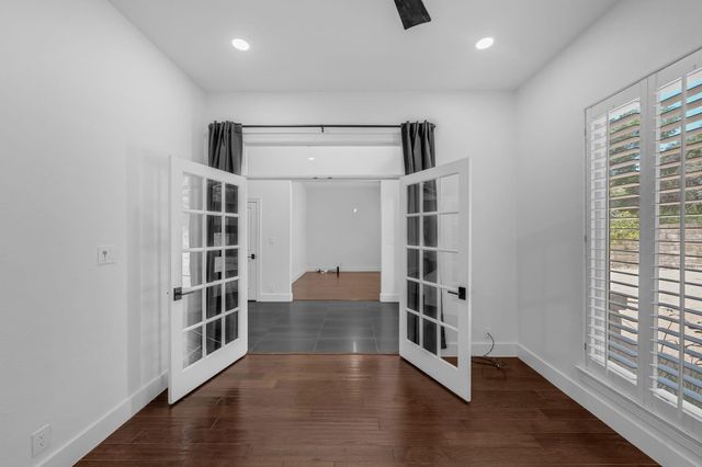 414 New Lido DR, Lakeway, TX 78734