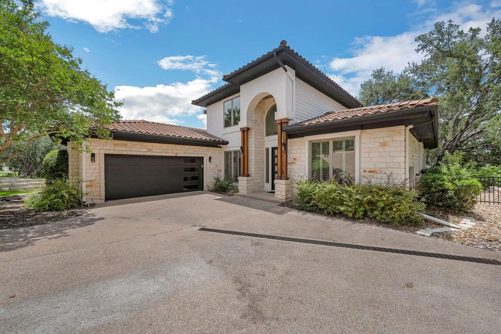 414 New Lido DR, Lakeway, TX 78734