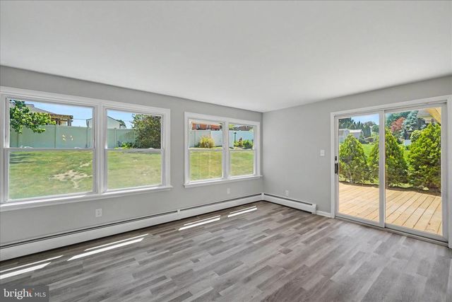 9 WILDASIN DR, York, PA 17407