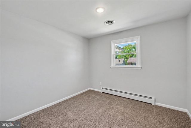 9 WILDASIN DR, York, PA 17407
