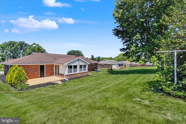 9 WILDASIN DR, York, PA 17407