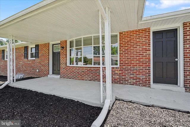 9 WILDASIN DR, York, PA 17407
