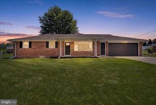 9 WILDASIN DR, York, PA 17407