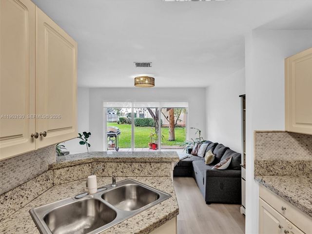 2237 NW 171st Terrace, Pembroke Pines, FL 33028