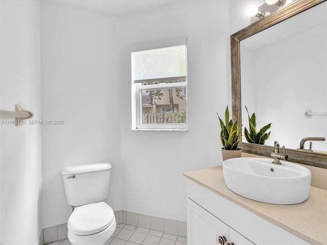 2237 NW 171st Terrace, Pembroke Pines, FL 33028