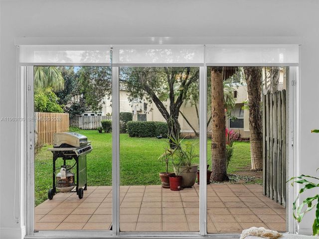 2237 NW 171st Terrace, Pembroke Pines, FL 33028
