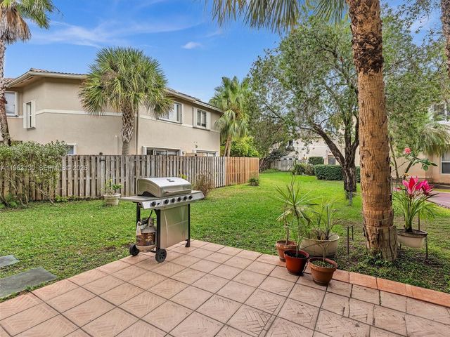 2237 NW 171st Terrace, Pembroke Pines, FL 33028