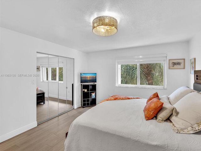 2237 NW 171st Terrace, Pembroke Pines, FL 33028