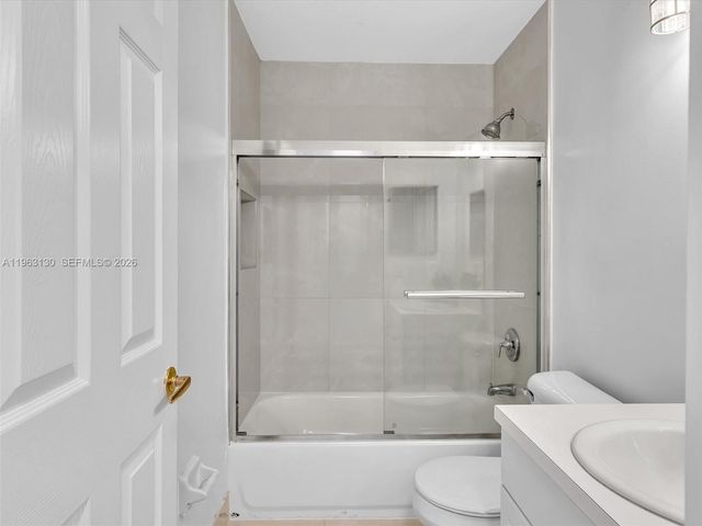 2237 NW 171st Terrace, Pembroke Pines, FL 33028