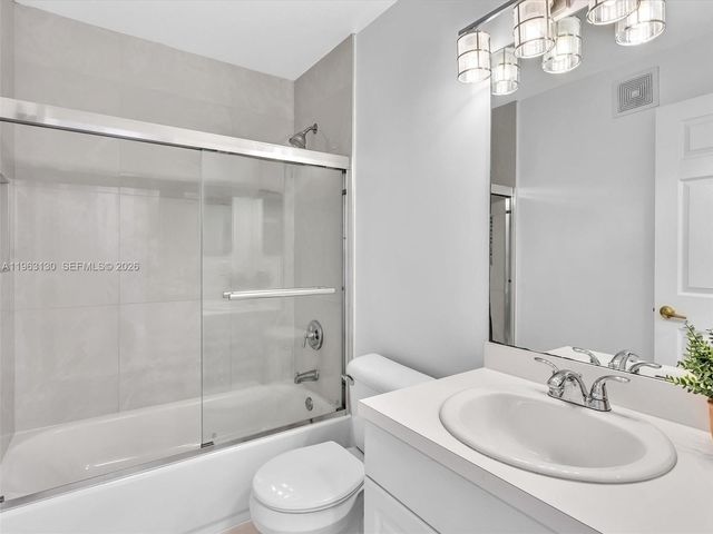 2237 NW 171st Terrace, Pembroke Pines, FL 33028