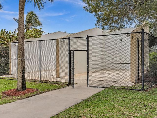 2237 NW 171st Terrace, Pembroke Pines, FL 33028