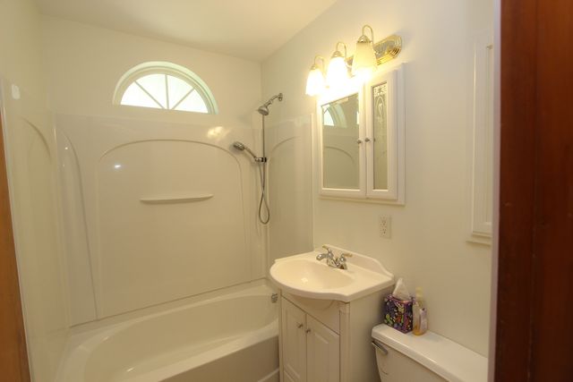 8617 Memory Trail, Wonder Lake, IL 60097
