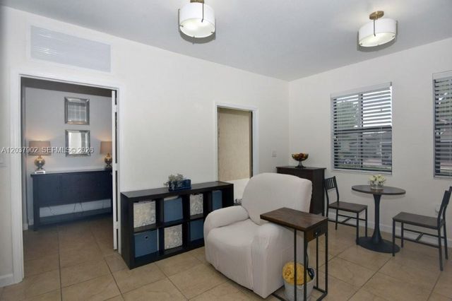 163 SE 36th Ave, Homestead, FL 33033