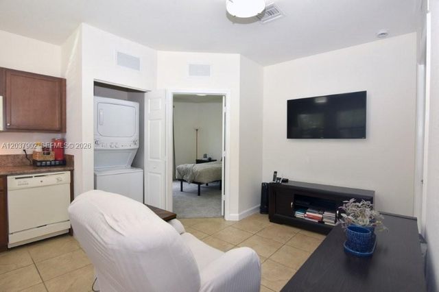 163 SE 36th Ave, Homestead, FL 33033