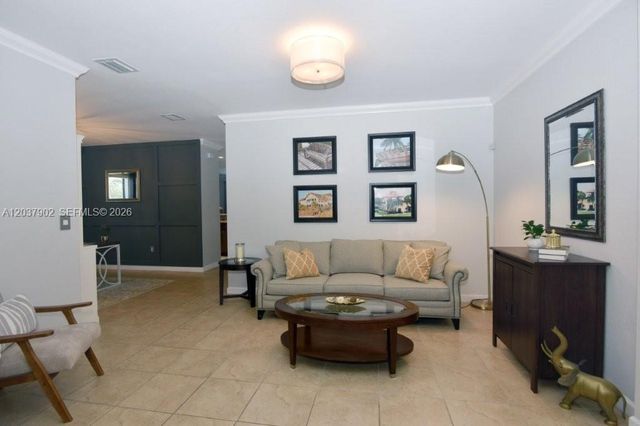 163 SE 36th Ave, Homestead, FL 33033