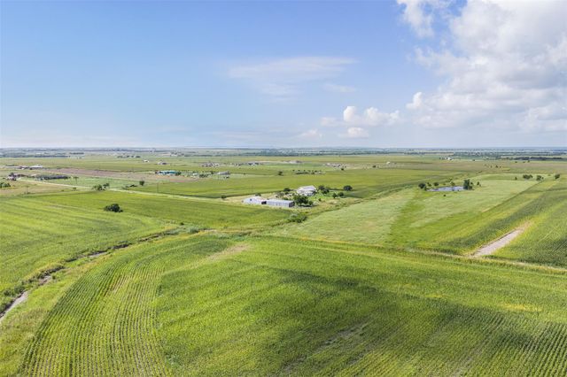 18108 Werchan LN, Coupland, TX 78615