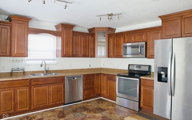 5236 Skipping Stone Drive, Indianapolis, IN 46237