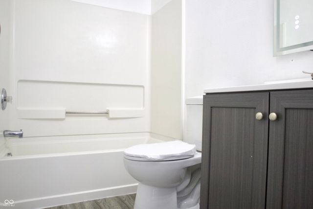 5236 Skipping Stone Drive, Indianapolis, IN 46237