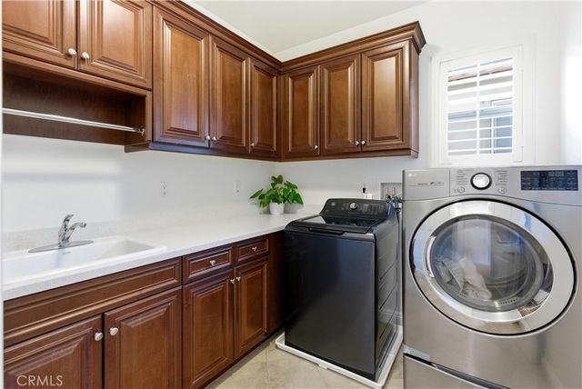 84 Summerland Cir, Aliso Viejo, CA 92656