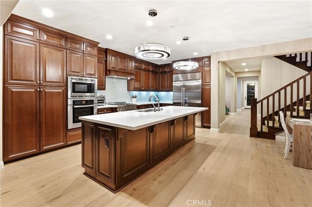84 Summerland Cir, Aliso Viejo, CA 92656