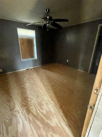 425 Carlton Street, Brazoria, TX 77422