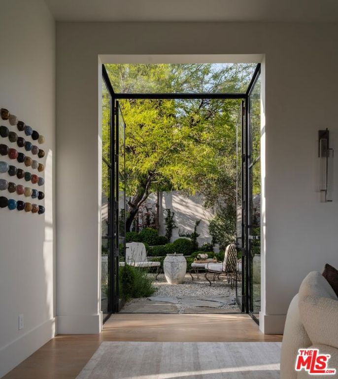 9360 Readcrest Drive, Beverly Hills, CA 90210 — photo 5