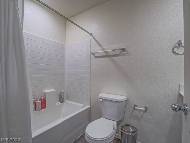 483 Waterfall Cove Court, Henderson, NV 89002